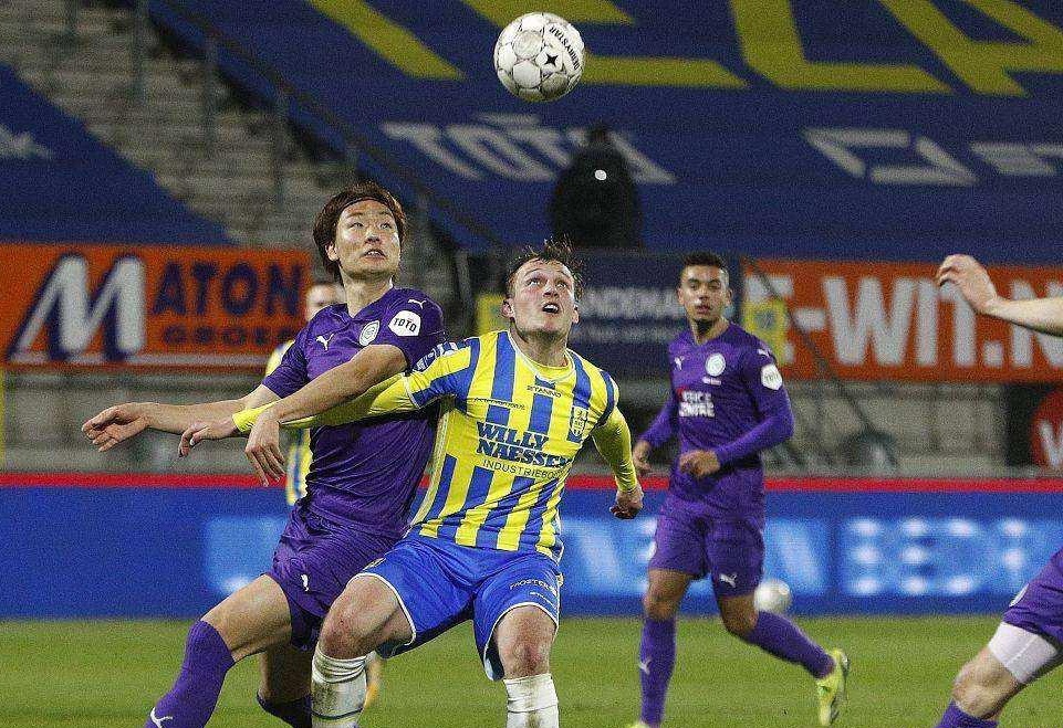 巴约的策应 巴约的策应